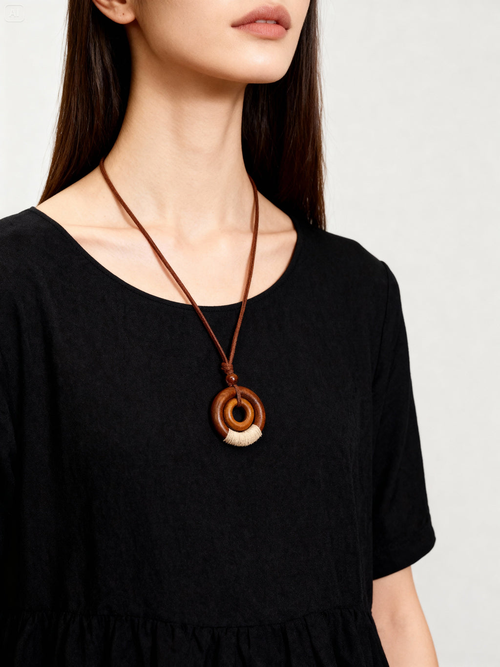 Collier Pendentif en Bois et Cordelette