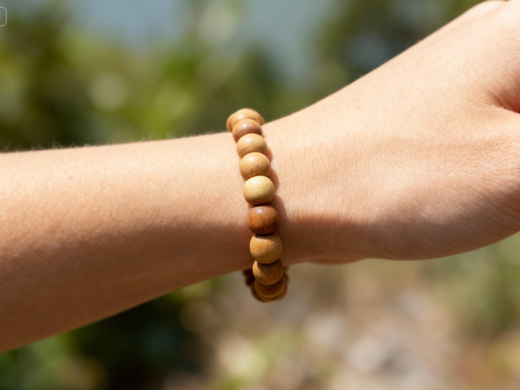 Bracelet de perle en bois claire