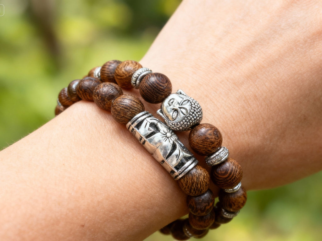 Bracelet de perle en bois avec buddha